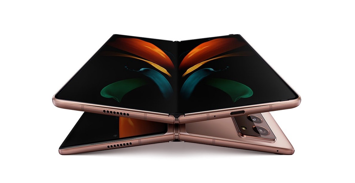 Unfolding the new Samsung Galaxy Z Fold-2, A new addition to the Samsung folding phones.